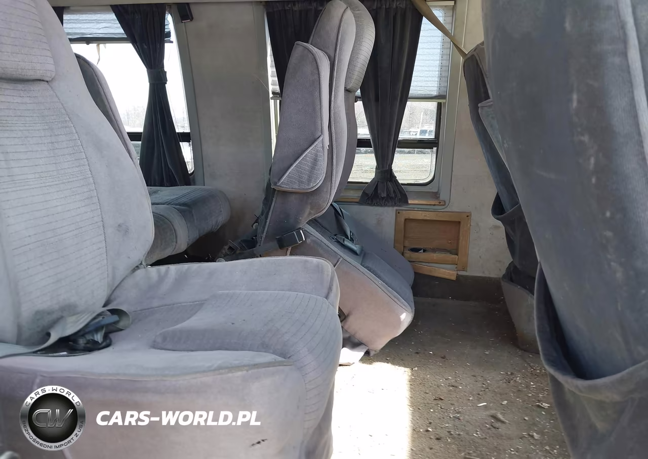 1992 Chevrolet G20 VIN:2GBEG25Z2N4112446 - 8