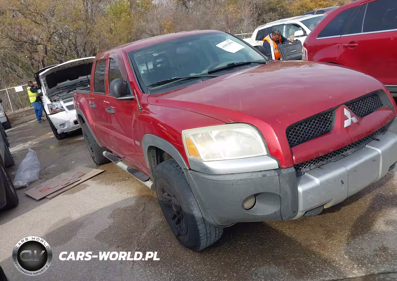 2006 Mitsubishi Raider Duro Cross V8
