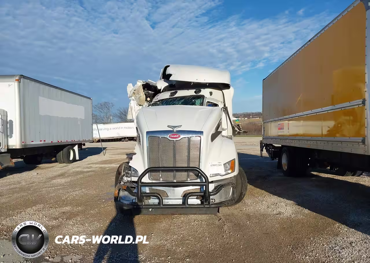 2023 Peterbilt 579 VIN:1XPBDP9X0PD879426 - 12