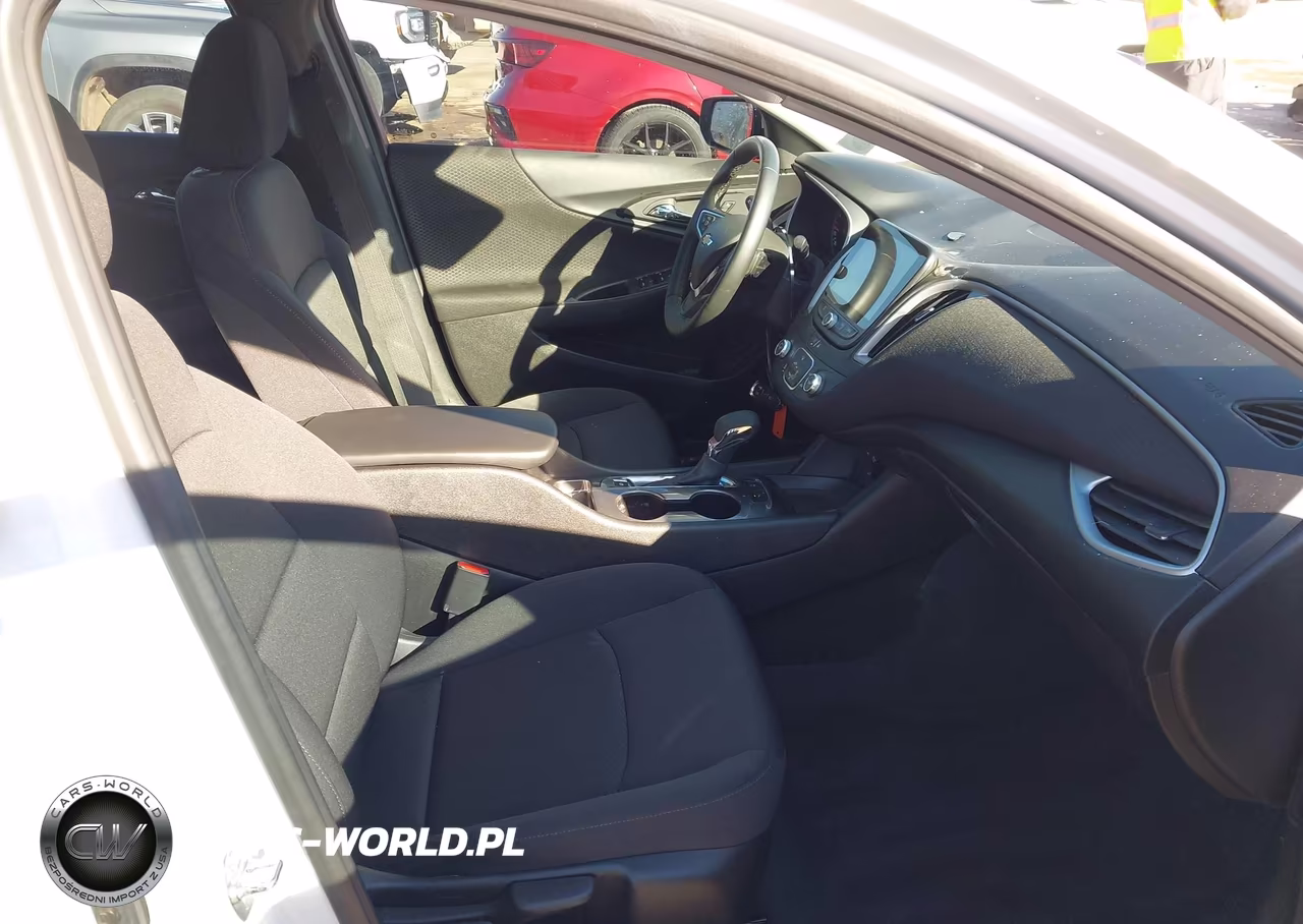 2024 Chevrolet Malibu Fwd Rs VIN:1G1ZG5ST2RF156857 - 5