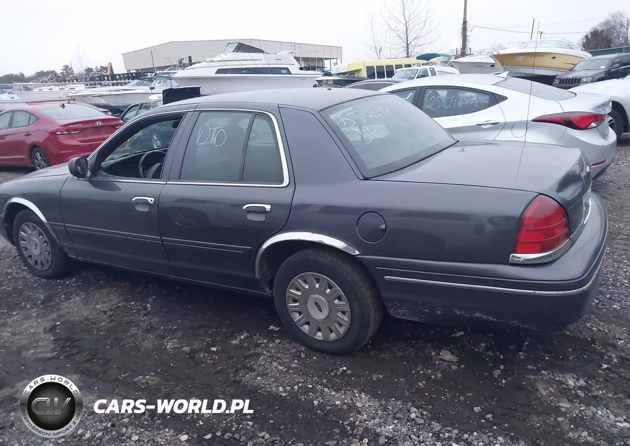 2005 Ford Crown Victoria Police VIN:2FAFP71W45X117306 - 13