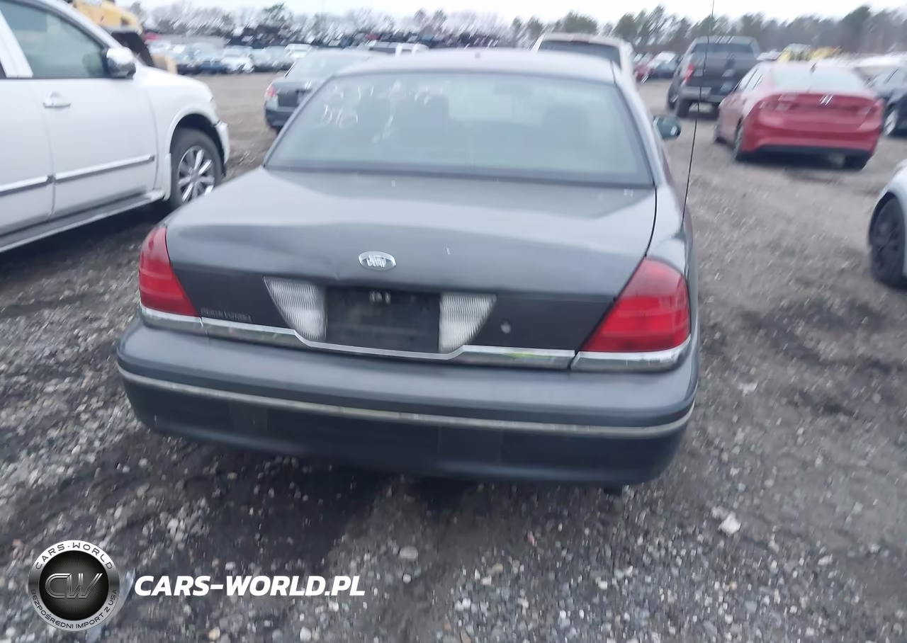 2005 Ford Crown Victoria Police VIN:2FAFP71W45X117306 - 15
