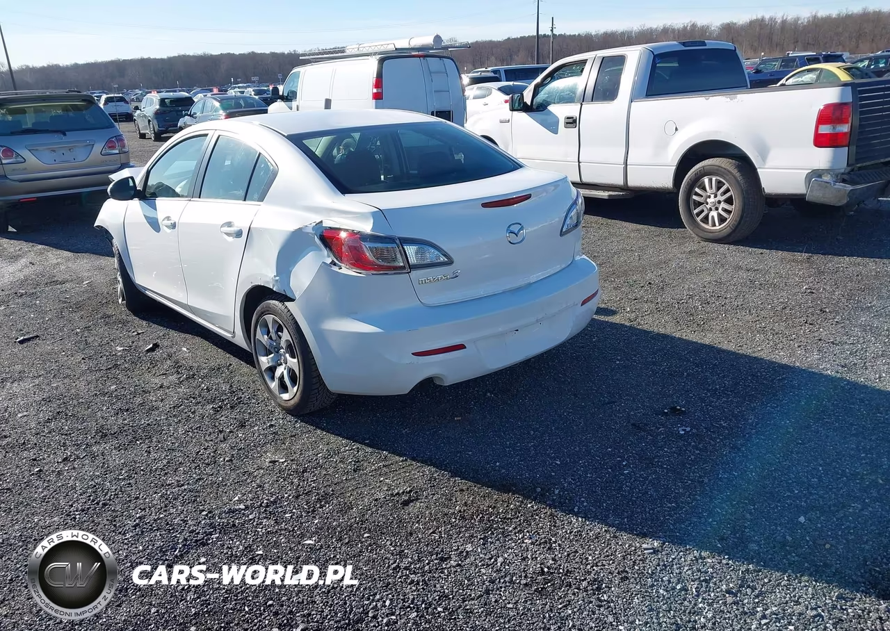 2012 Mazda Mazda3 I Sport VIN:JM1BL1UG9C1537493 - 3