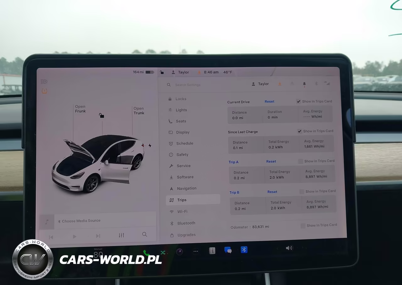 2020 Tesla Model Y Long Range Dual Motor All-Wheel Drive VIN:5YJYGDEE6LF052667 - 18