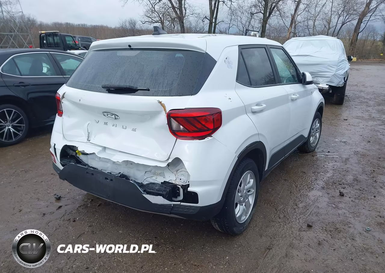 2021 Hyundai Venue Se VIN:KMHRB8A32MU098385 - 4