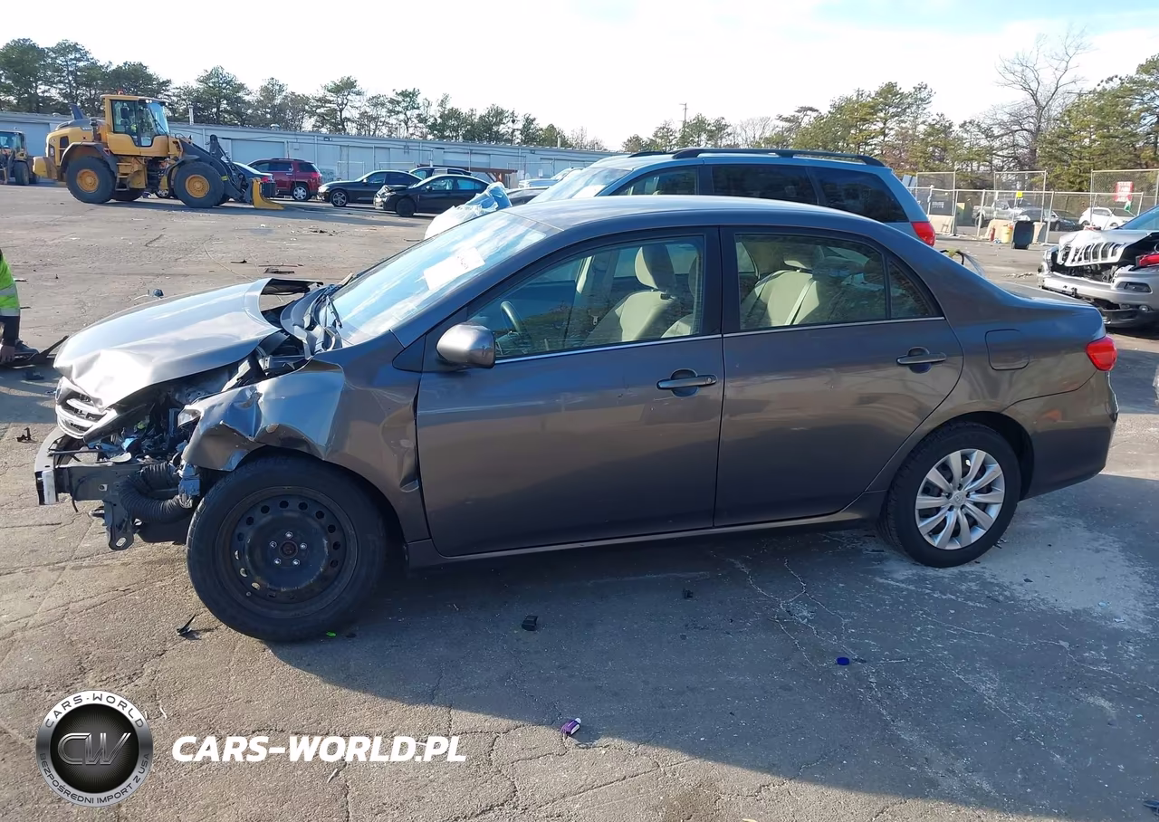 2013 Toyota Corolla Le VIN:JTDBU4EE6DJ123326 - 14