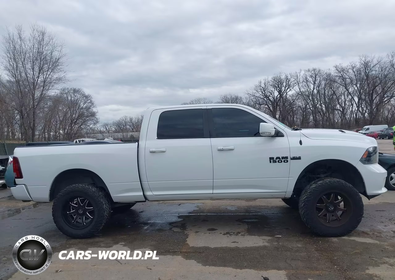 2016 Ram 1500 Sport VIN:1C6RR7UT6GS102130 - 14