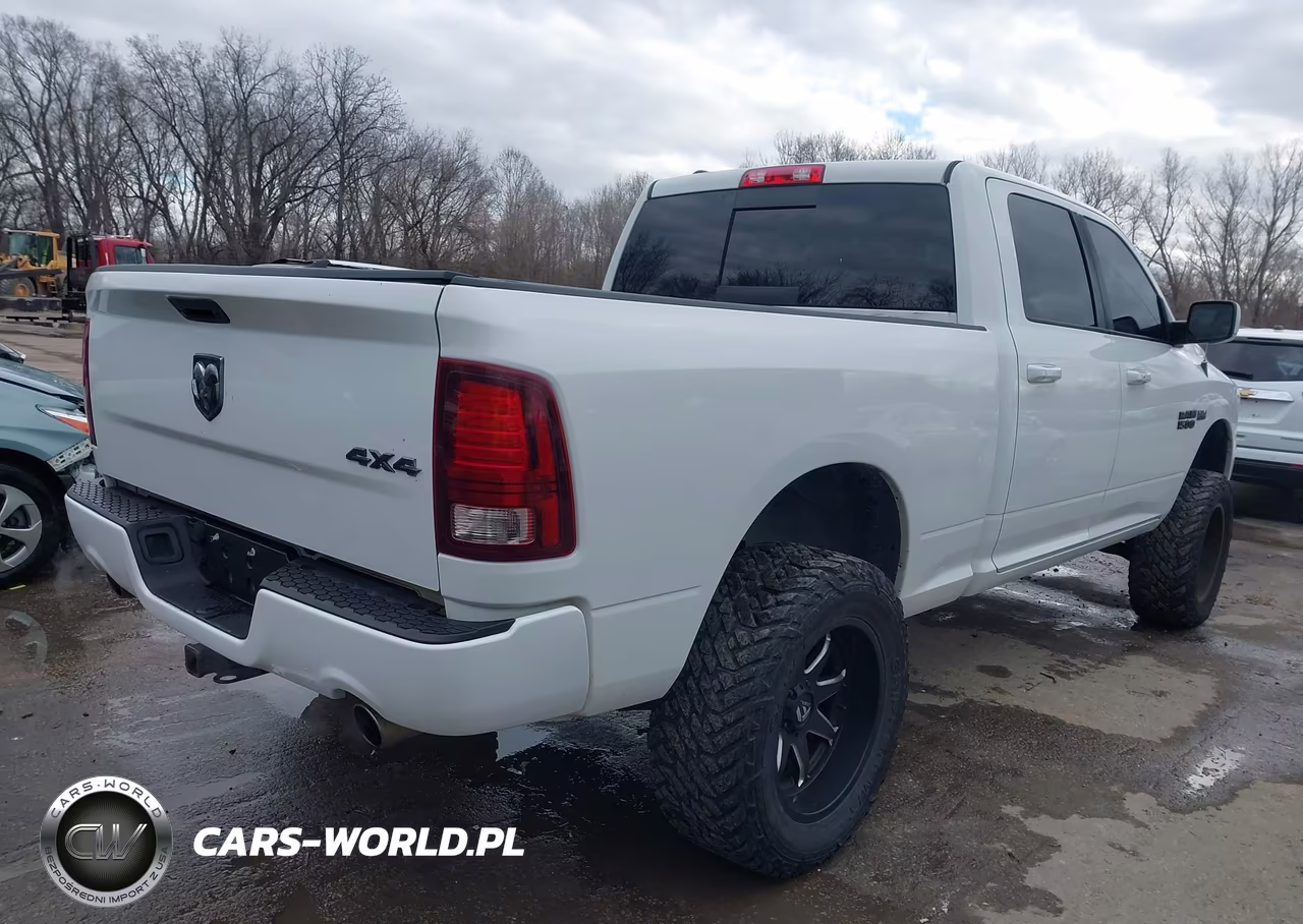 2016 Ram 1500 Sport VIN:1C6RR7UT6GS102130 - 4