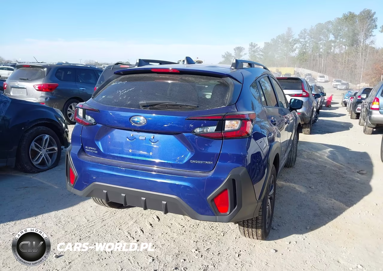 2024 Subaru Crosstrek Premium VIN:JF2GUADC6RH904495 - 4