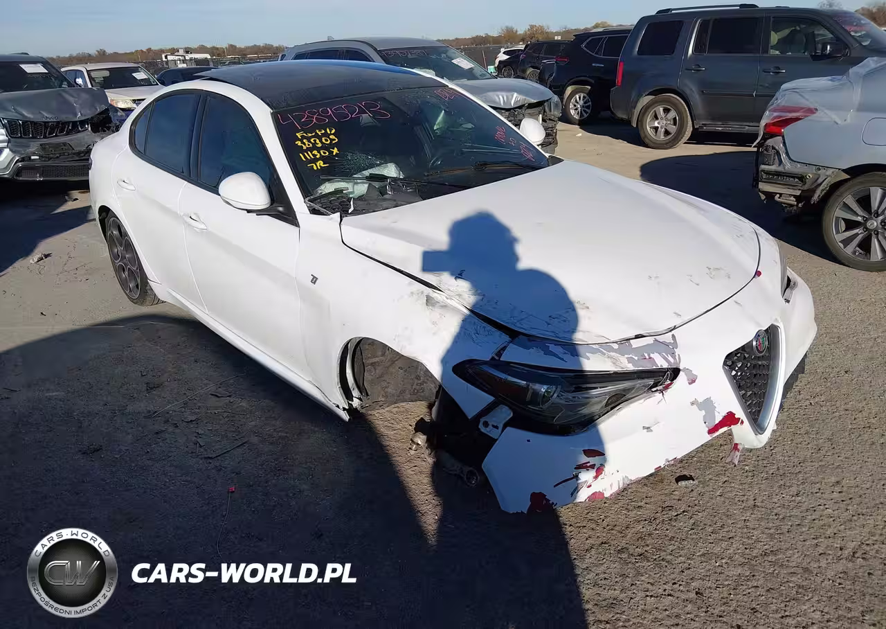2022 Alfa Romeo Giulia Ti Awd