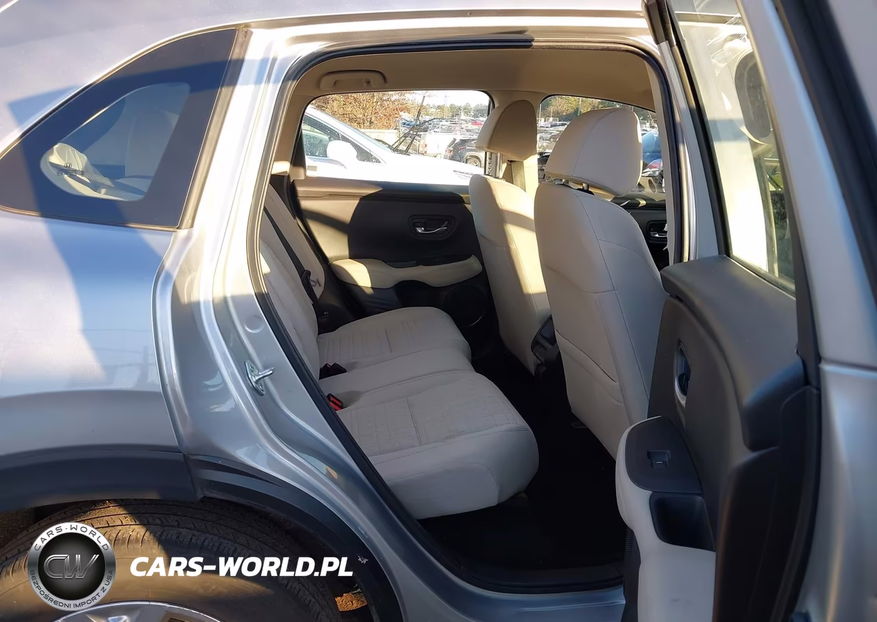 2024 Honda Hr-V Awd Lx VIN:3CZRZ2H32RM762399 - 8