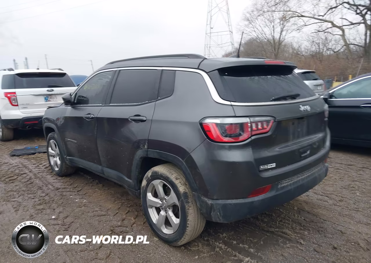 2017 Jeep New Compass Latitude Fwd VIN:3C4NJCBB7HT668847 - 3