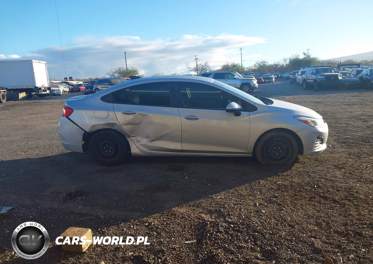 2019 Chevrolet Cruze Cvt (Fleet Orders Only) VIN:1G1BJ5SM2K7105449 - 13