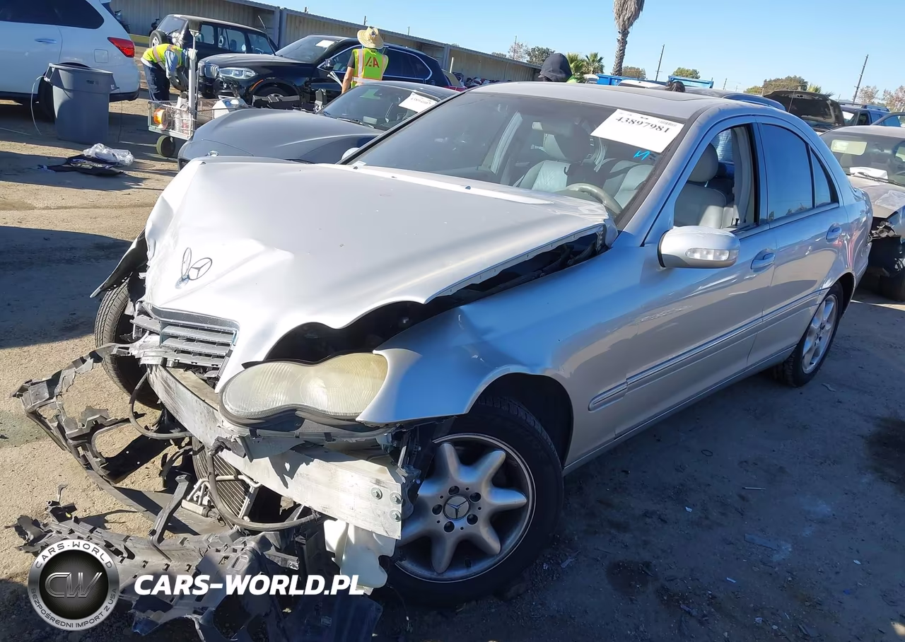2002 Mercedes-Benz C 240 VIN:WDBRF61J32F249682 - 2