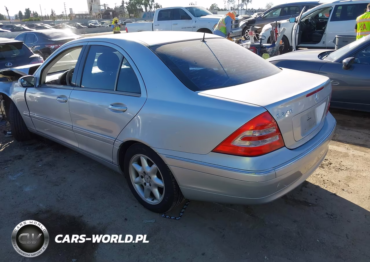 2002 Mercedes-Benz C 240 VIN:WDBRF61J32F249682 - 3