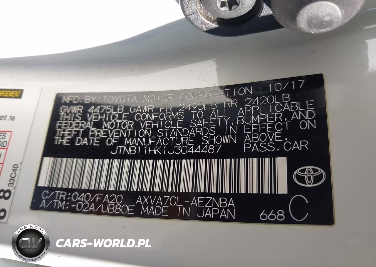 2018 Toyota Camry Le VIN:JTNB11HK1J3044487 - 9