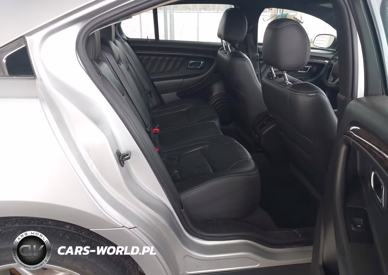 2019 Ford Taurus Limited VIN:1FAHP2F87KG115640 - 8