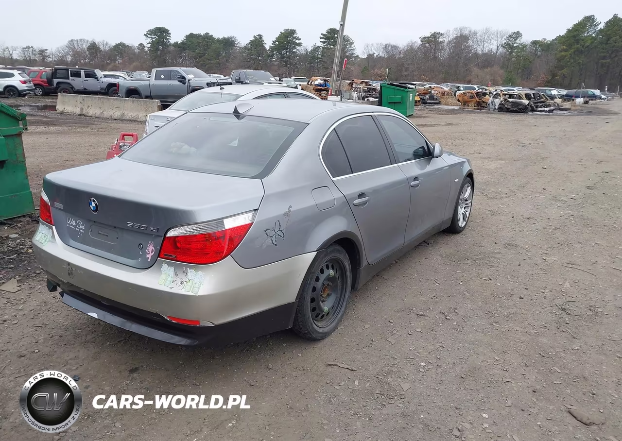 2007 BMW 530Xi VIN:WBANF73567CU21991 - 4
