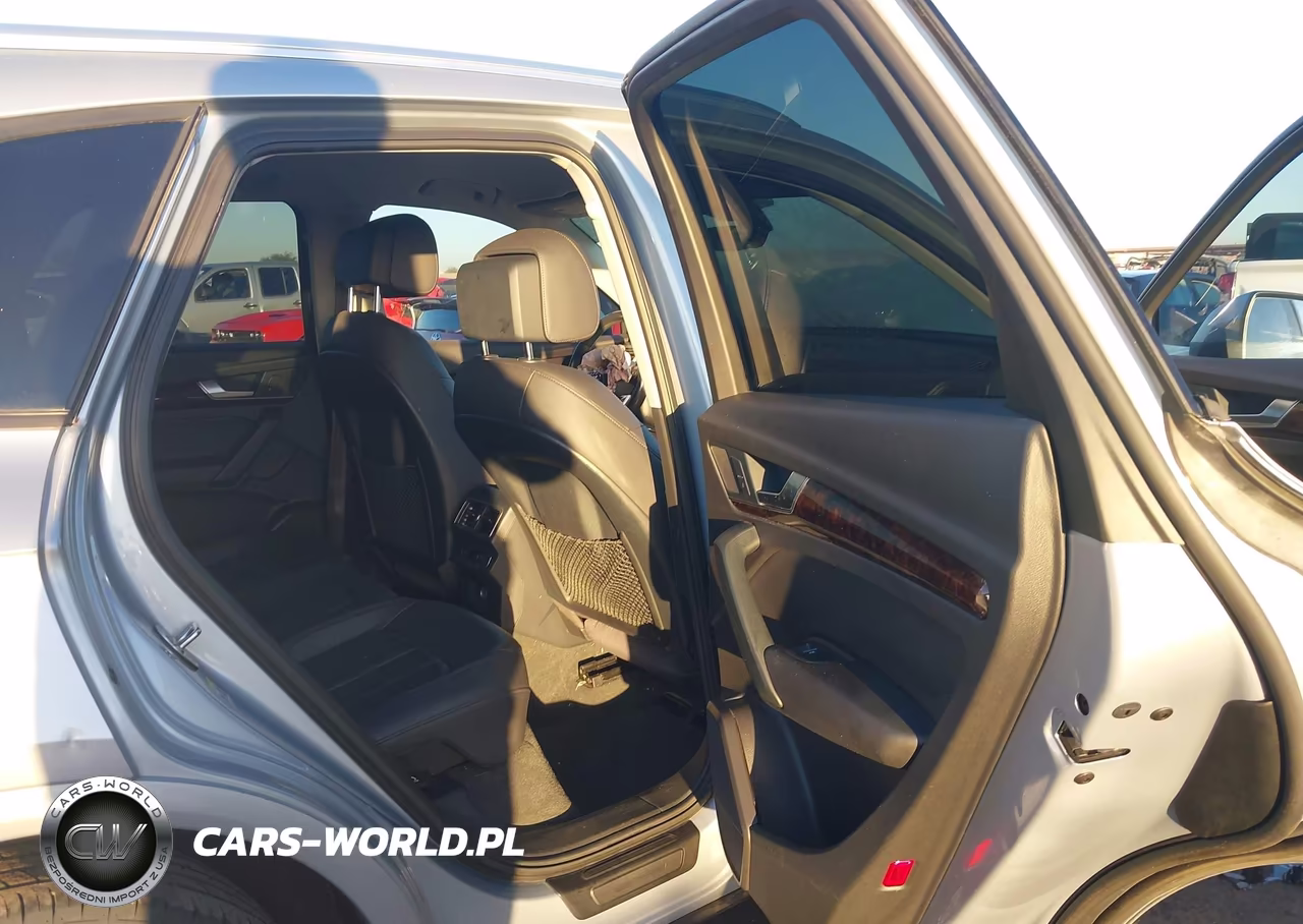 2018 Audi Q5 2.0T Premium-2.0T Tech Premium VIN:WA1ANAFY0J2041687 - 8