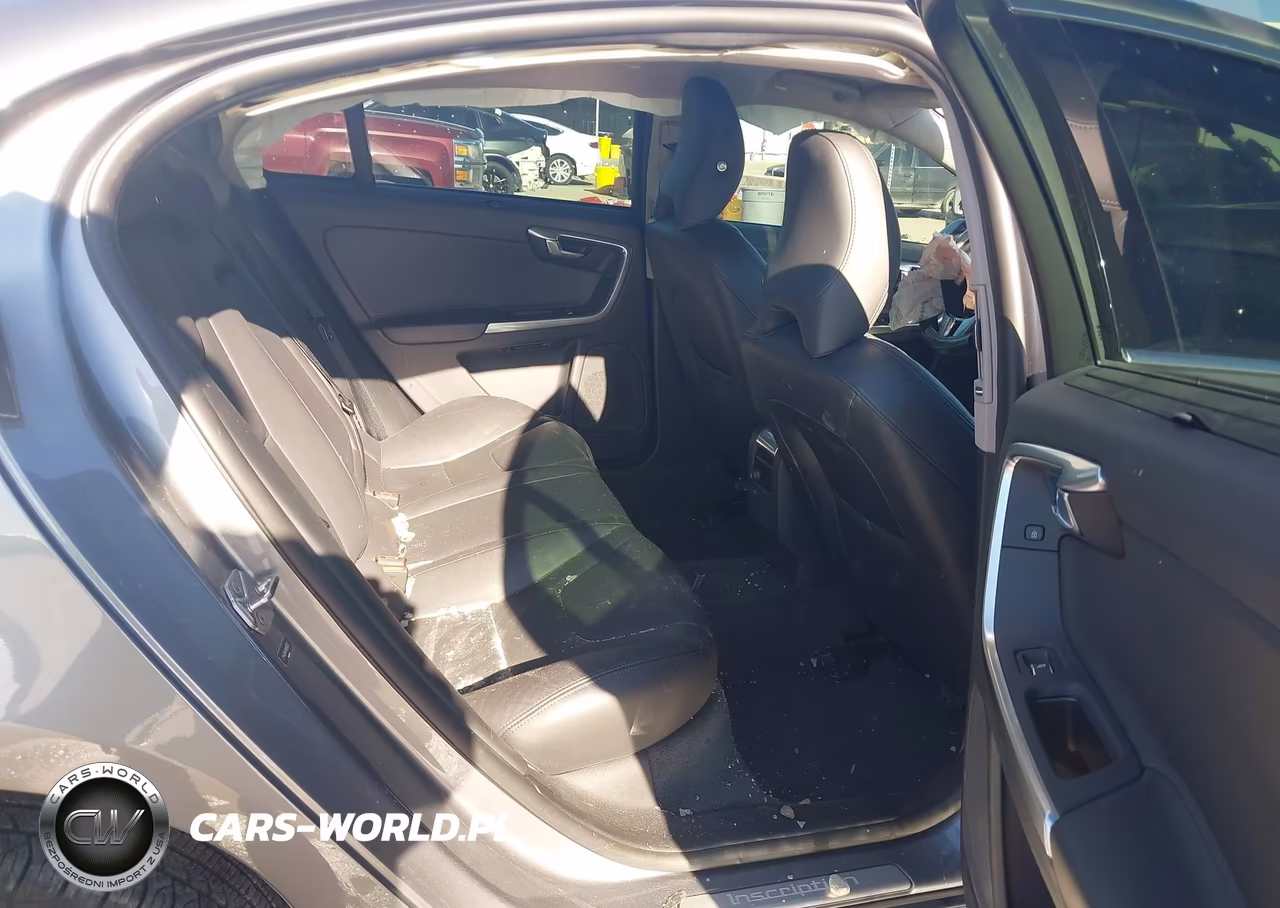 2017 Volvo S60 Inscription T5 VIN:LYV402HKXHB195557 - 8