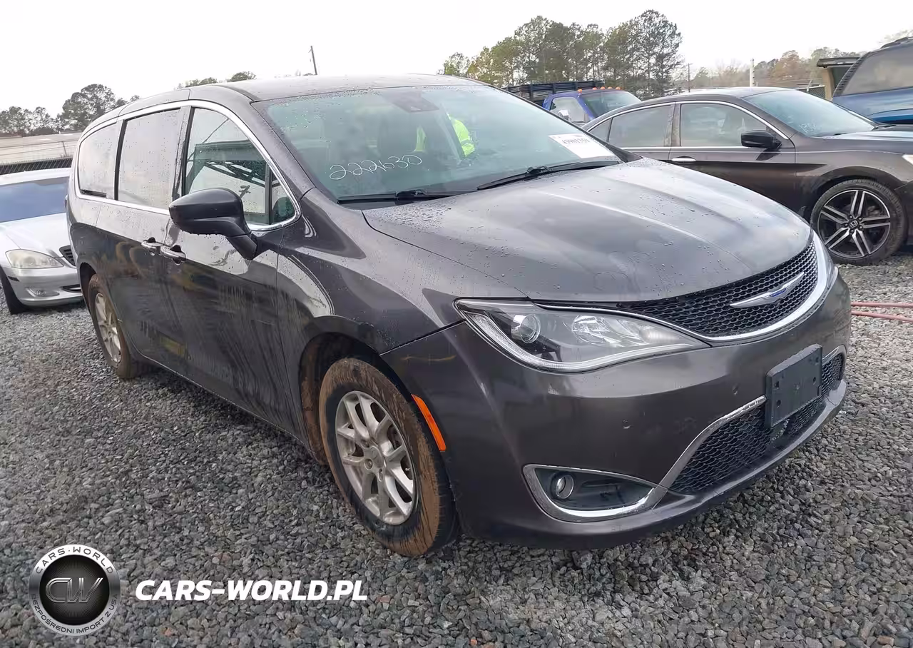 2020 Chrysler Pacifica Touring