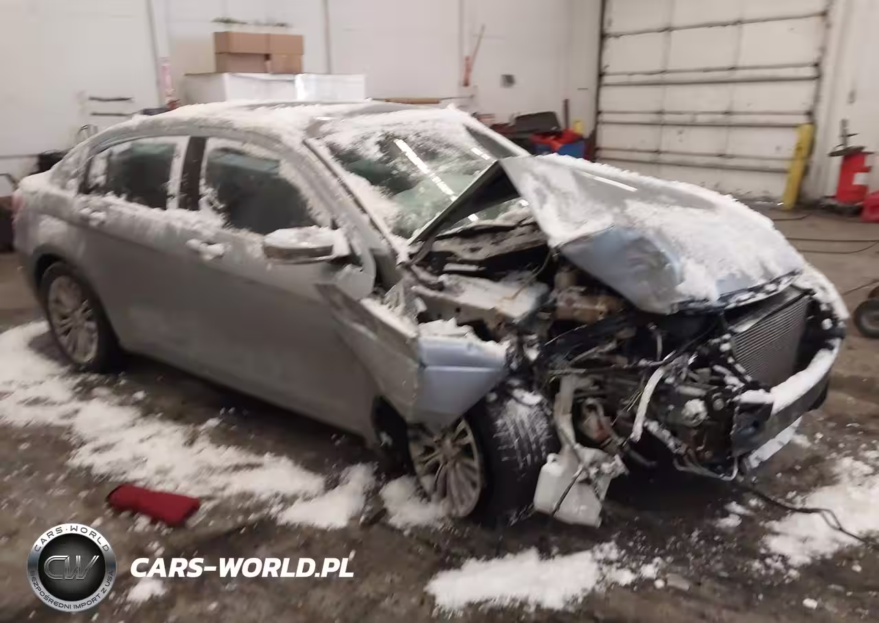 2013 Chrysler 200 Limited