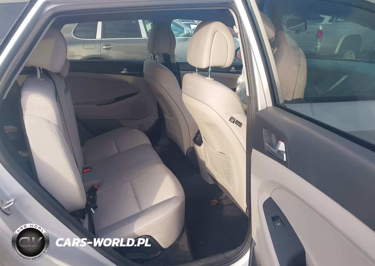 2017 Hyundai Tucson Sport VIN:KM8J3CA21HU287734 - 8