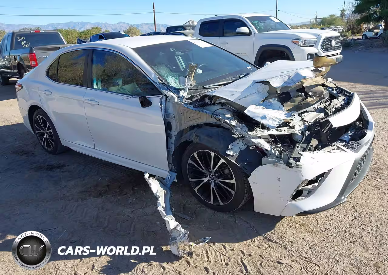 2020 Toyota Camry Se