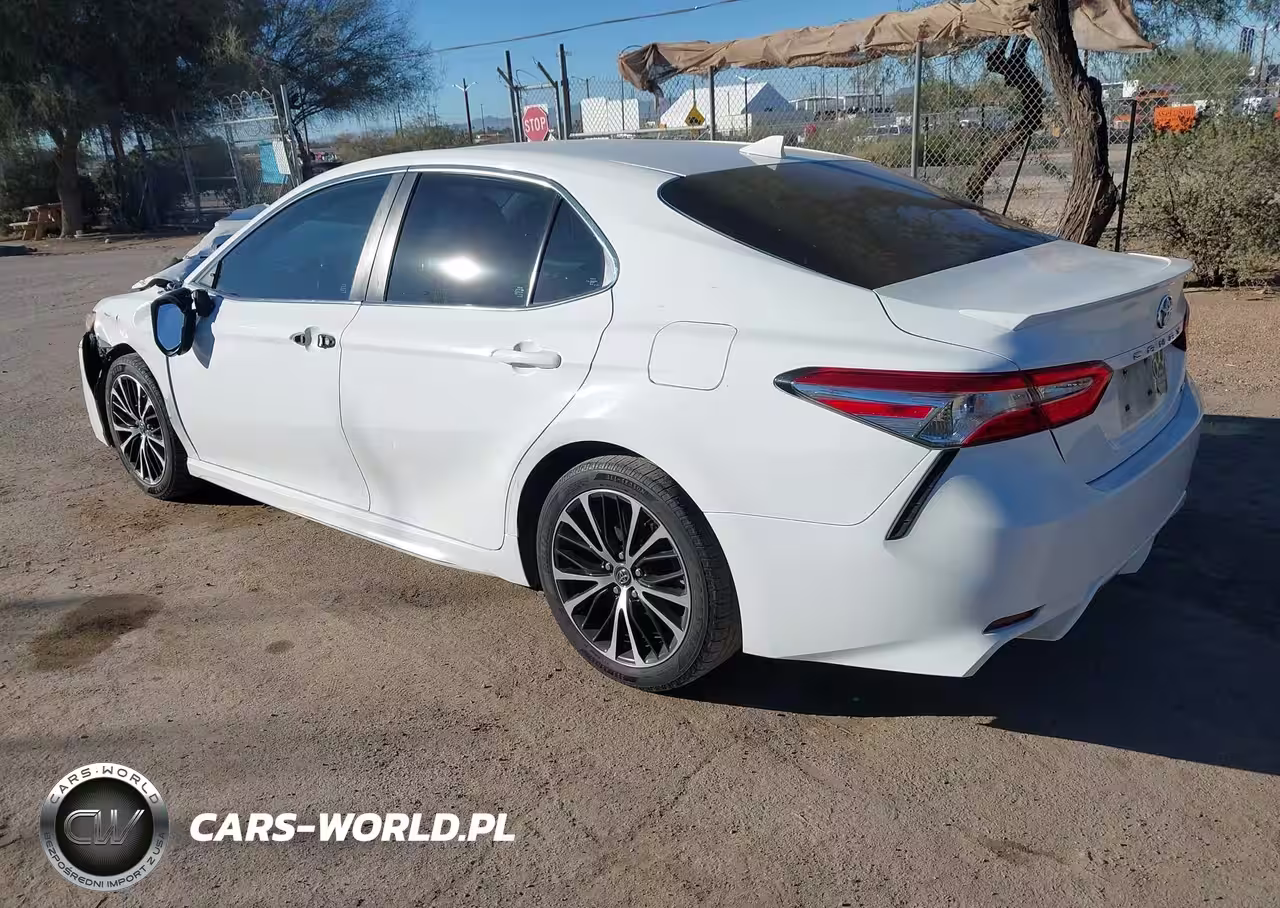 2020 Toyota Camry Se VIN:4T1G11AKXLU861003 - 3