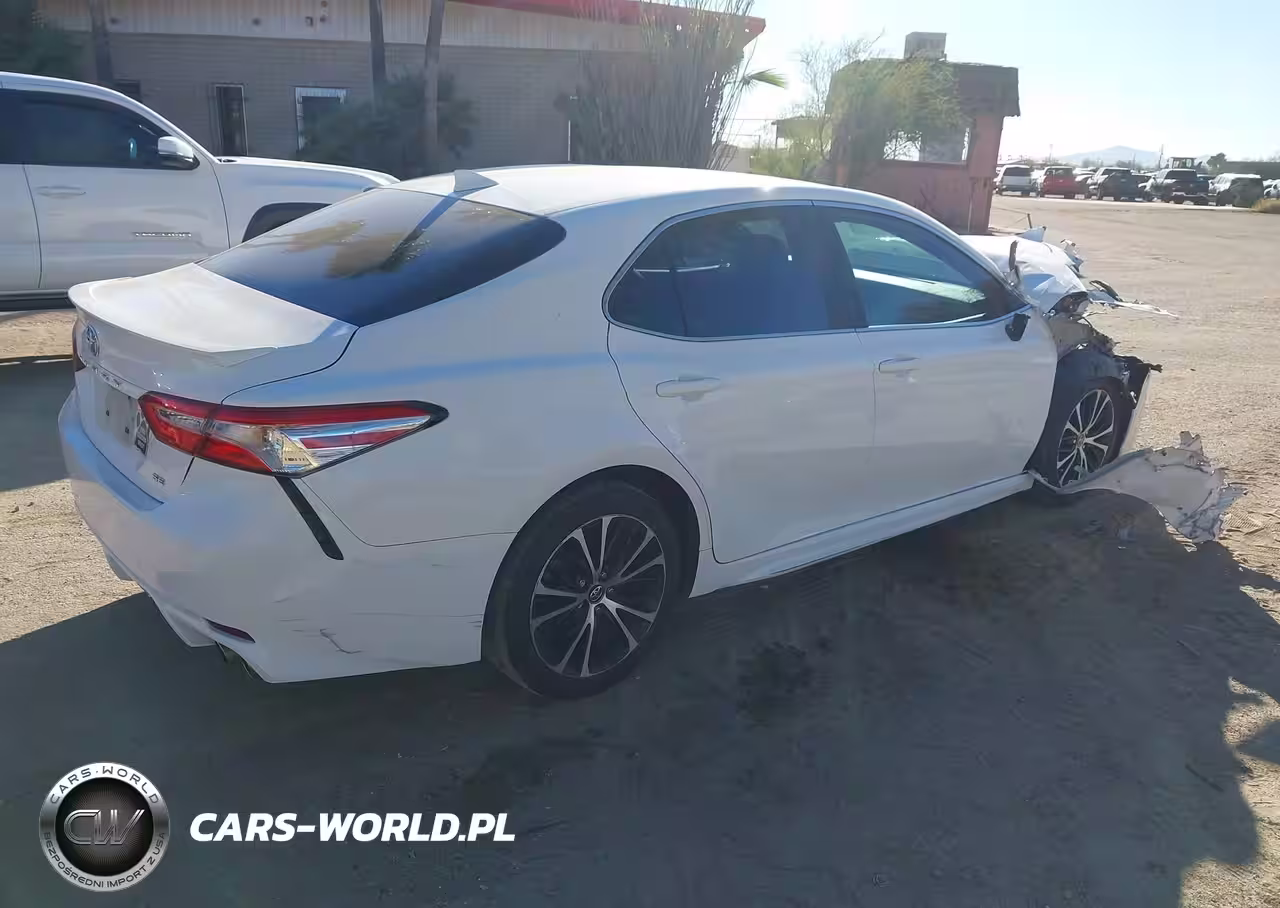 2020 Toyota Camry Se VIN:4T1G11AKXLU861003 - 4
