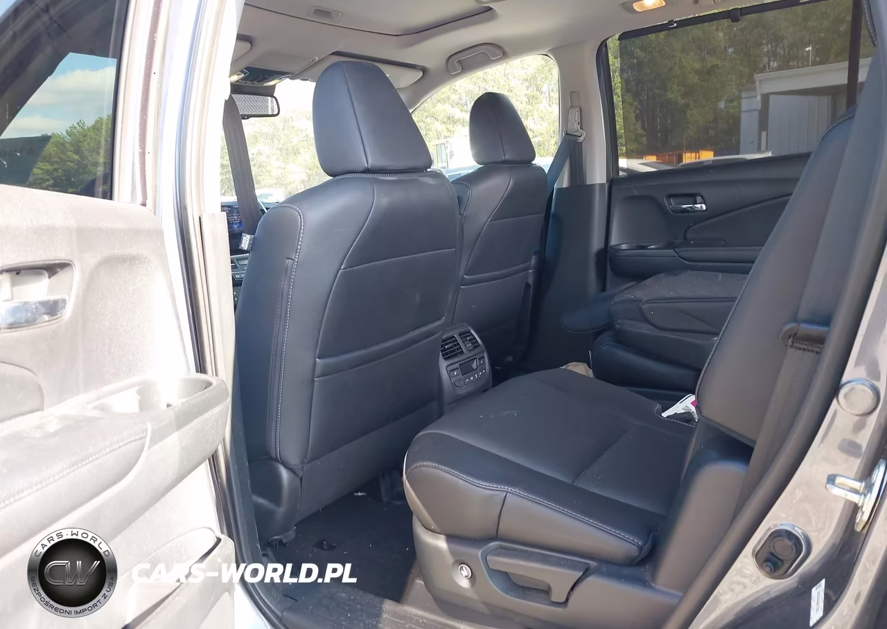 2016 Honda Pilot Elite VIN:5FNYF6H06GB116940 - 8