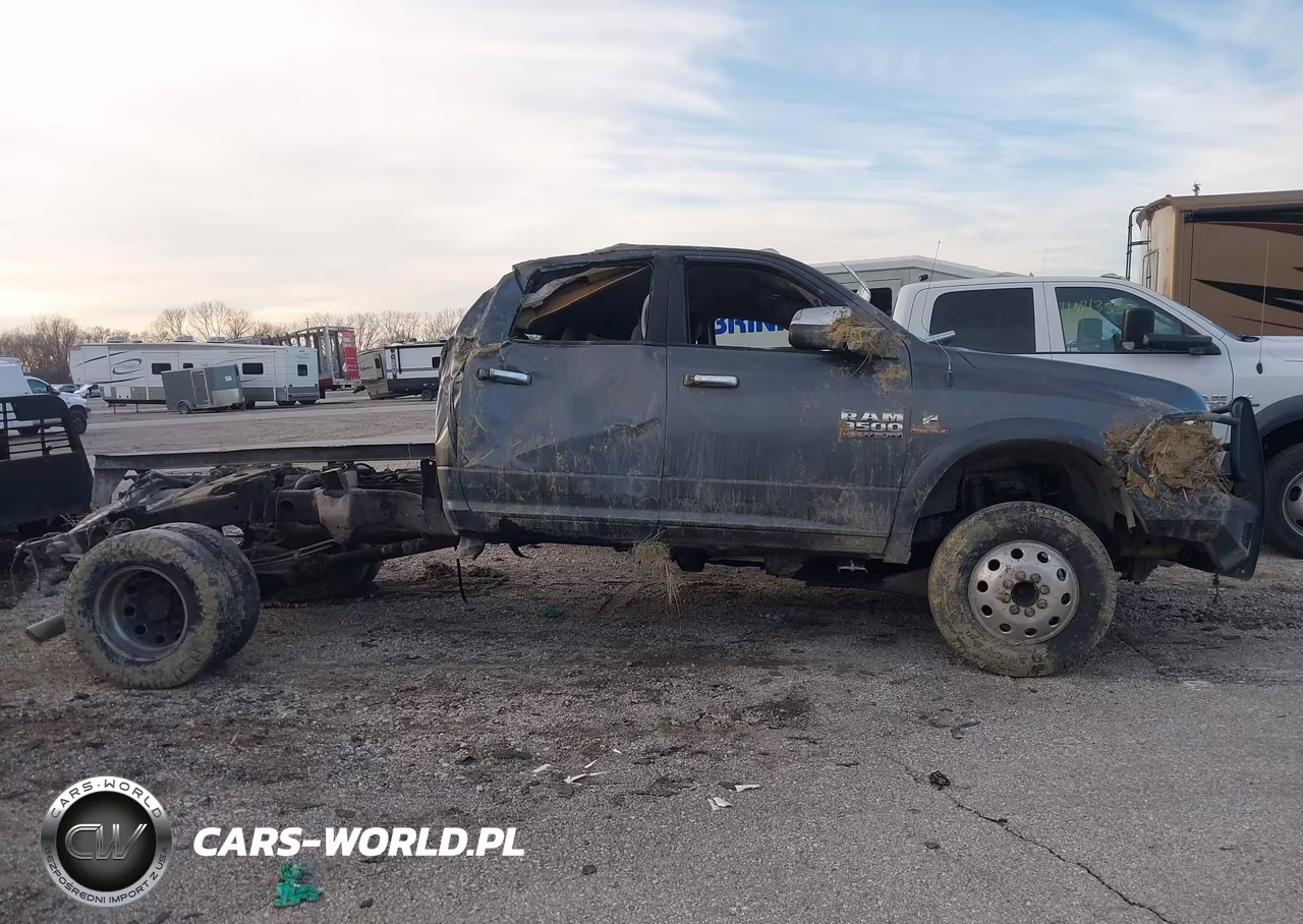 2015 Ram 3500 Laramie VIN:3C63RRJL4FG648582 - 13