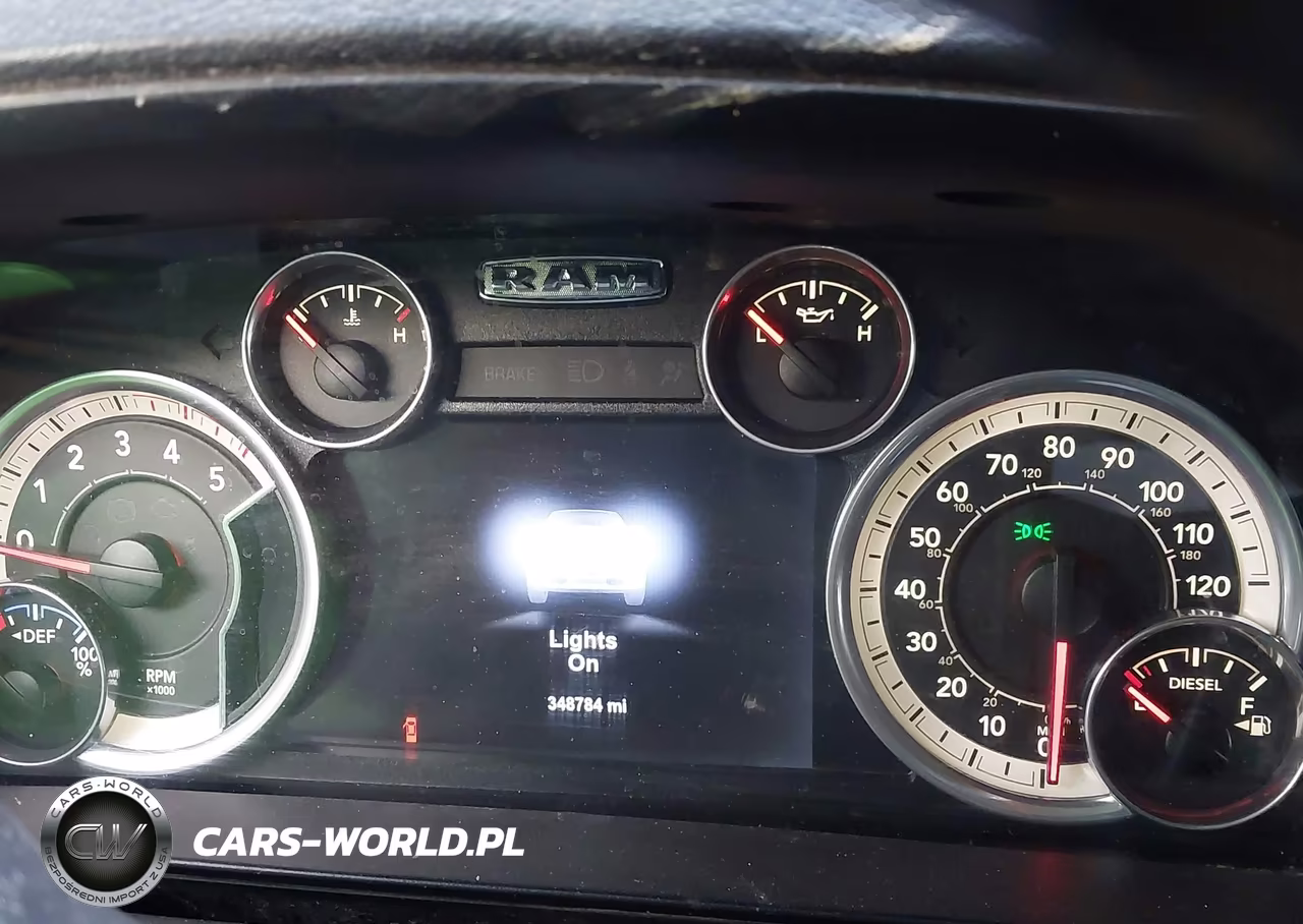 2015 Ram 3500 Laramie VIN:3C63RRJL4FG648582 - 6