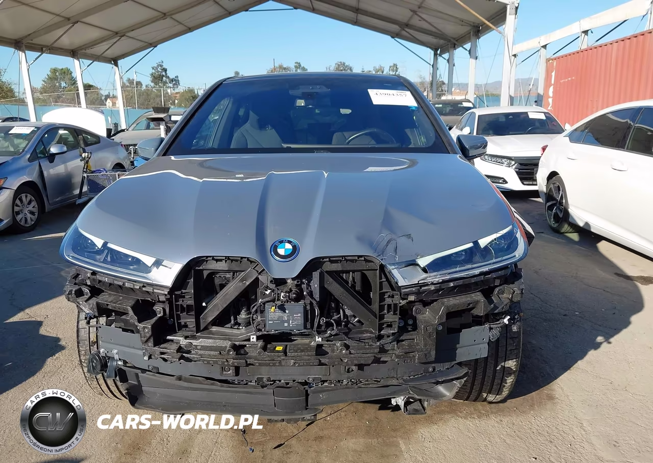 2024 BMW Ix xDrive50 VIN:WB523CF01RCR03239 - 13