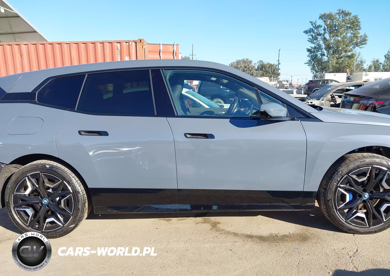 2024 BMW Ix xDrive50 VIN:WB523CF01RCR03239 - 14