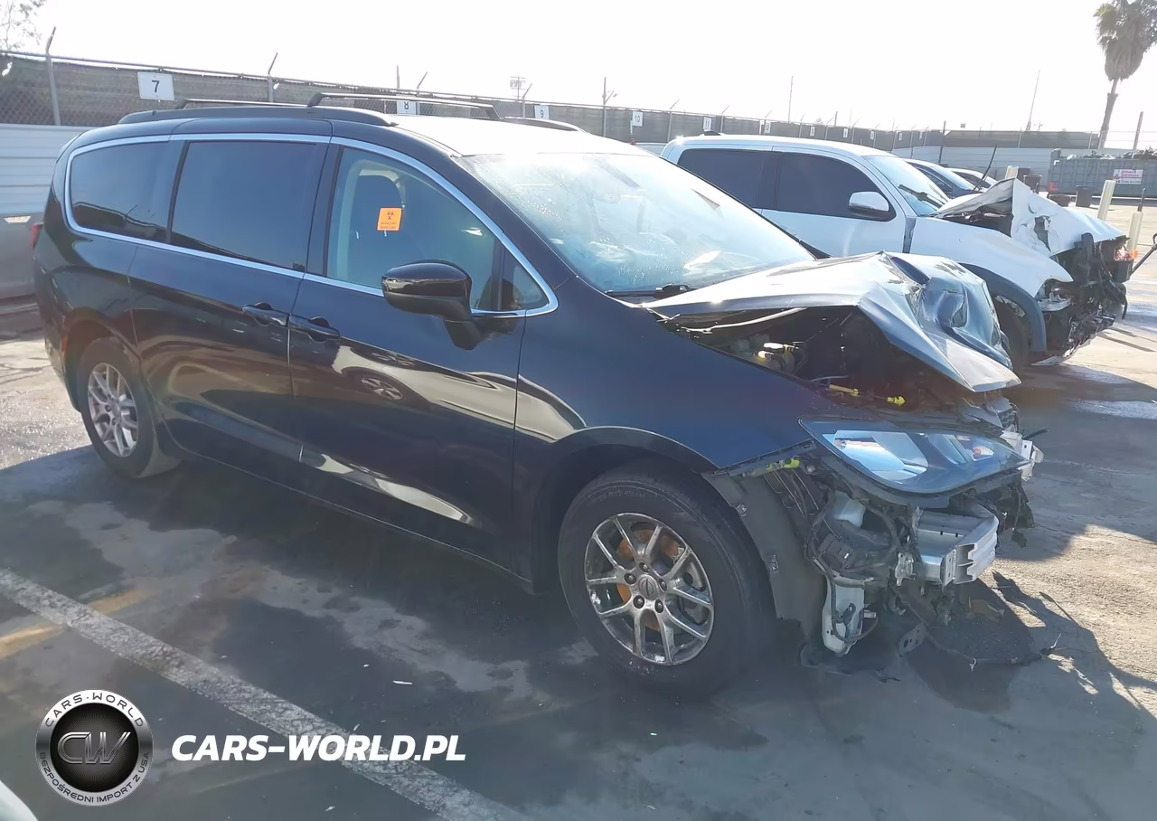 2021 Chrysler Voyager Lxi