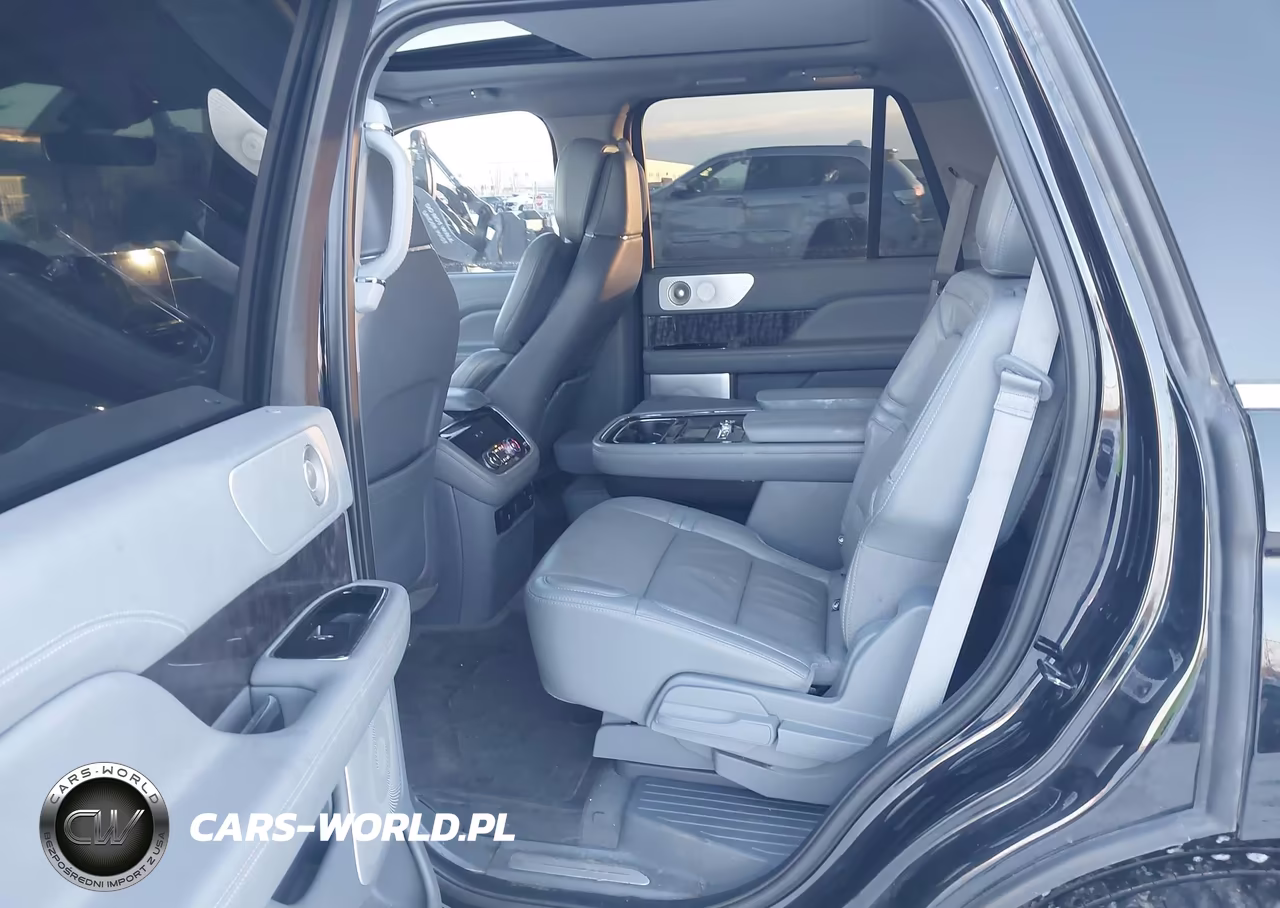 2020 Lincoln Navigator Reserve VIN:5LMJJ2LT9LEL08352 - 8