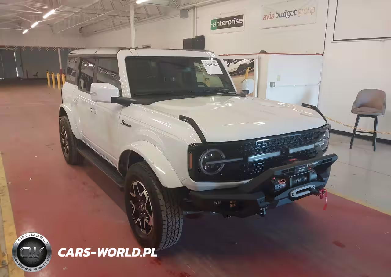2024 Ford Bronco Outer Banks