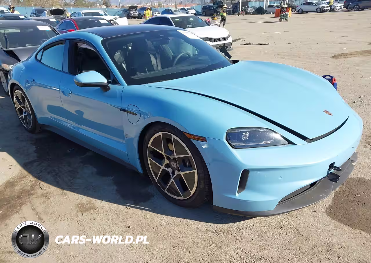 2025 Porsche Taycan 4