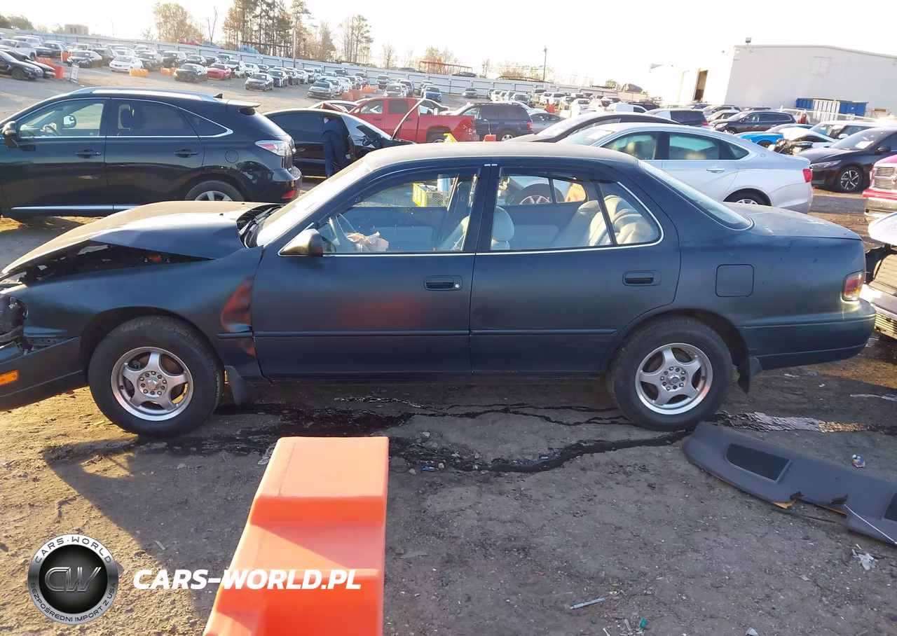 1994 Toyota Camry Le VIN:4T1SK12EXRU366924 - 13