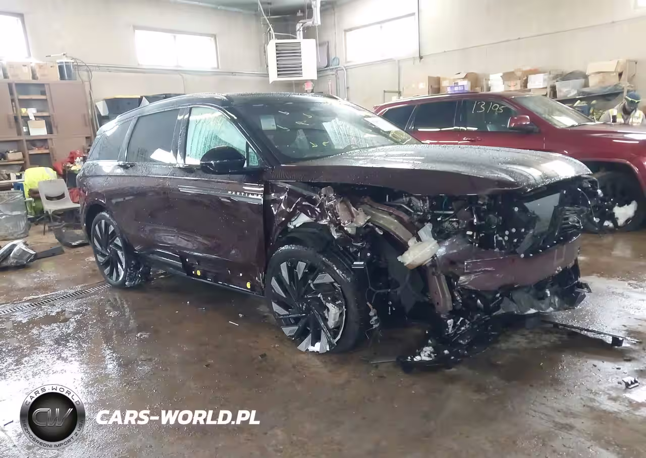 2024 Lincoln Nautilus Reserve