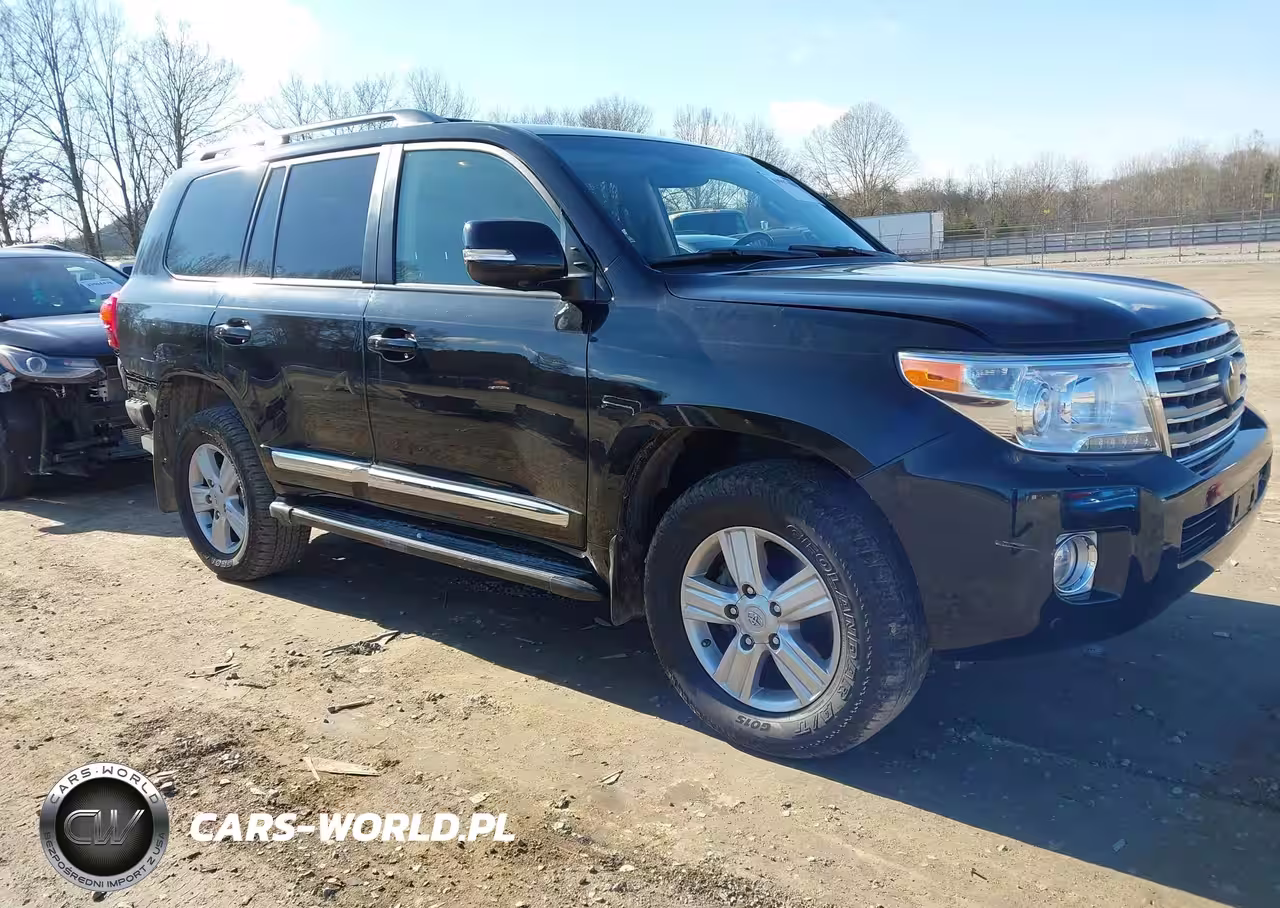 2015 Toyota Land Cruiser V8