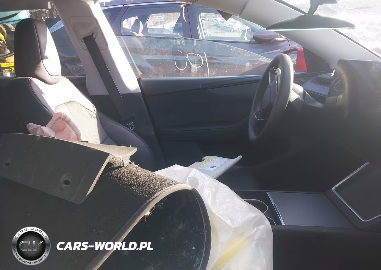 2026 Tesla Model Y Long Range Dual Motor All-Wheel Drive-Long Range Launch Series VIN:7SAYGDEE6TA380106 - 5