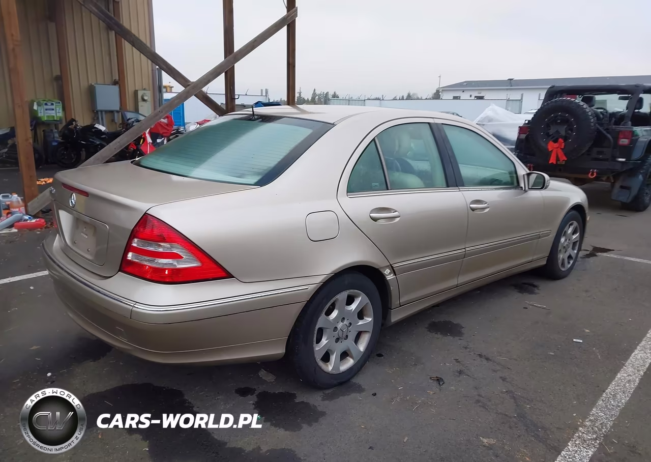 2005 Mercedes-Benz C 240 Luxury VIN:WDBRF61J95F605721 - 4