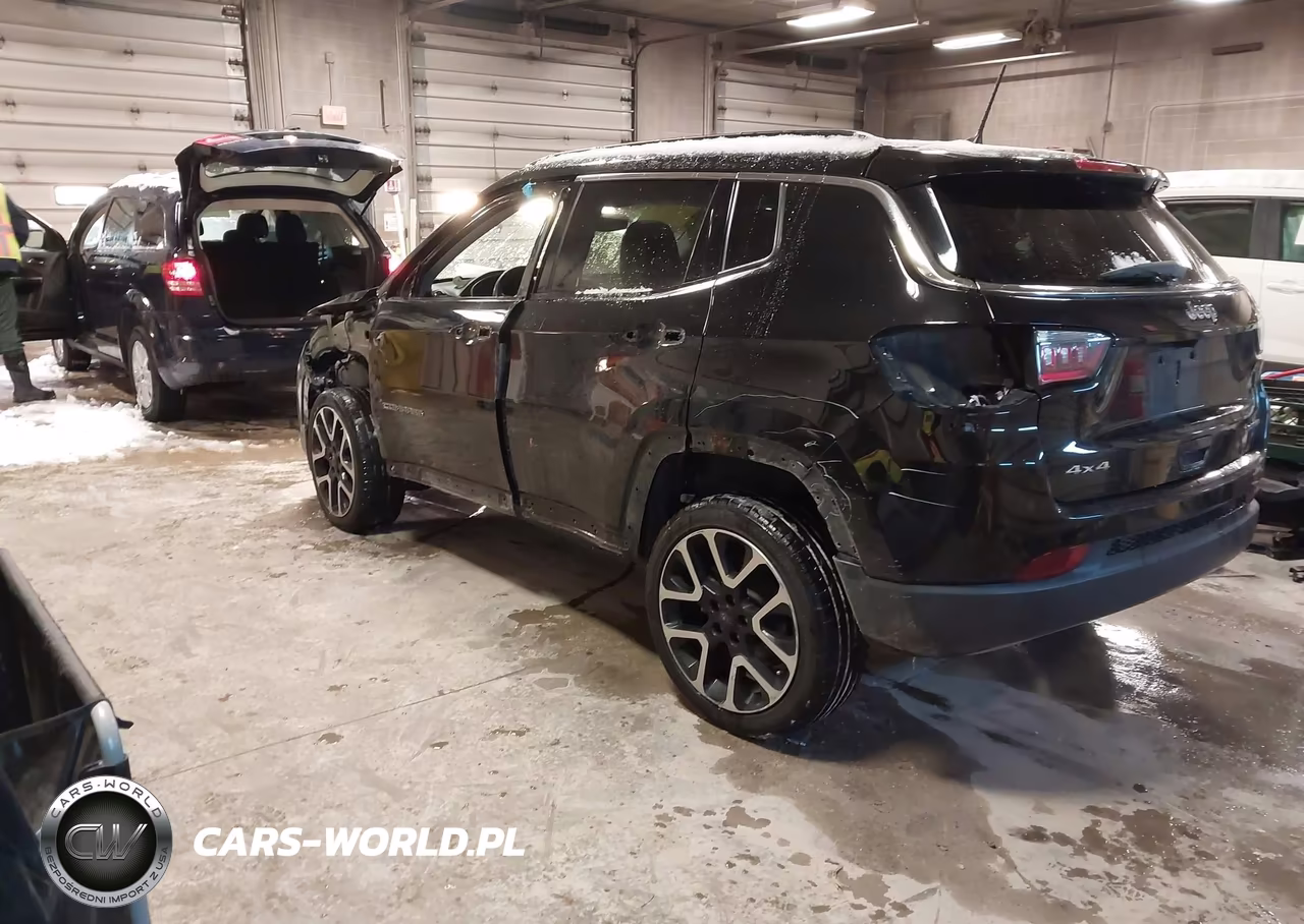 2018 Jeep Compass Limited 4X4 VIN:3C4NJDCB1JT199586 - 3