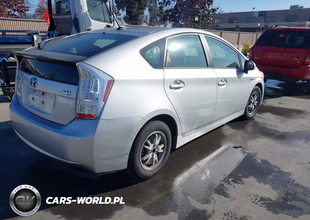 2010 Toyota Prius Iii VIN:JTDKN3DU9A0244692 - 4