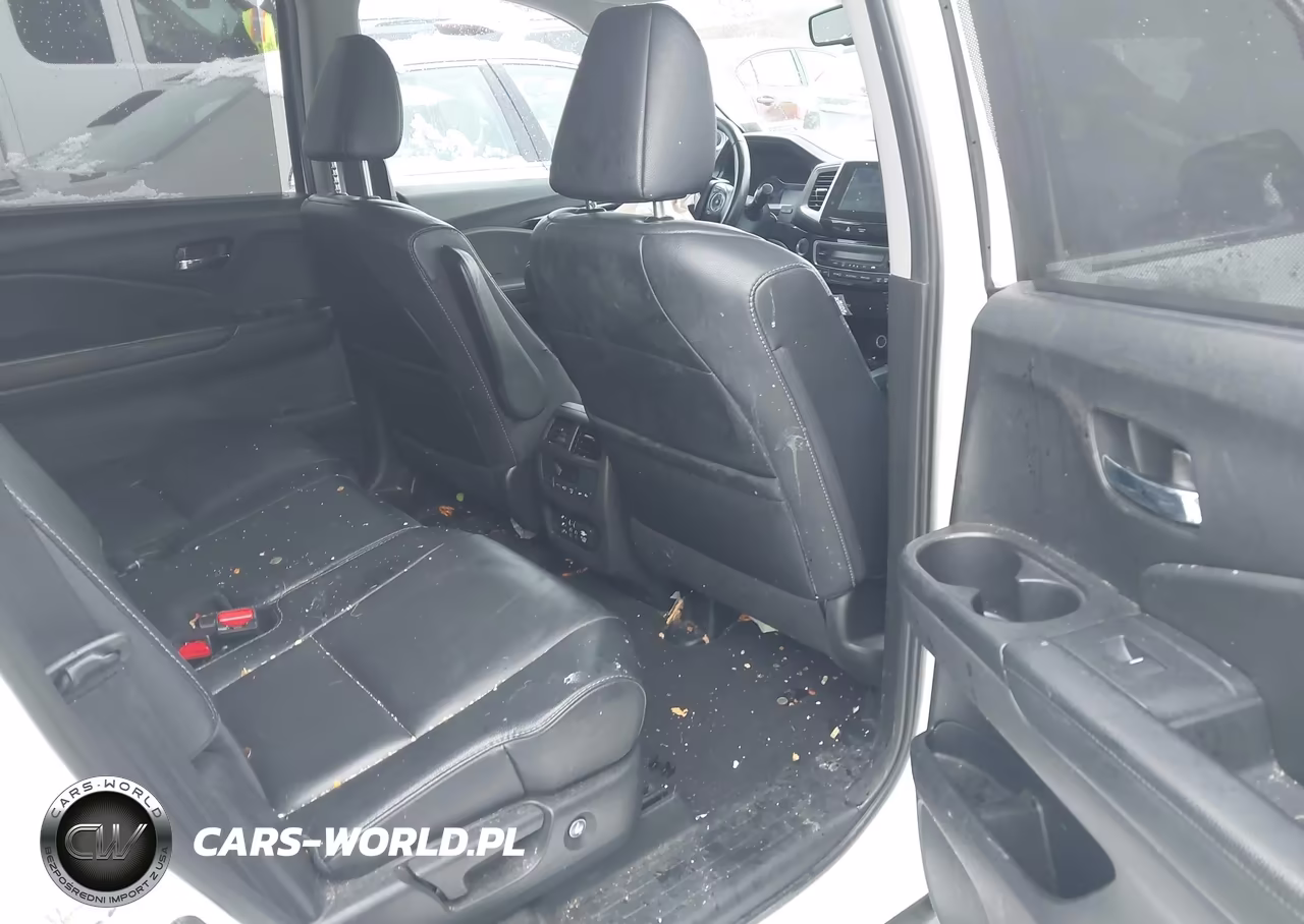 2017 Honda Pilot Touring VIN:5FNYF5H93HB005630 - 8