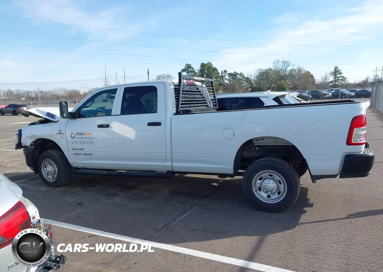 2022 Ram 2500 Tradesman 4X4 8' Box VIN:3C6UR5HL4NG272791 - 14