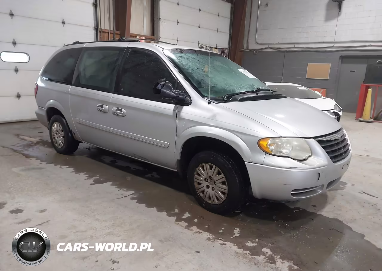 2006 Chrysler Town & Country Lx