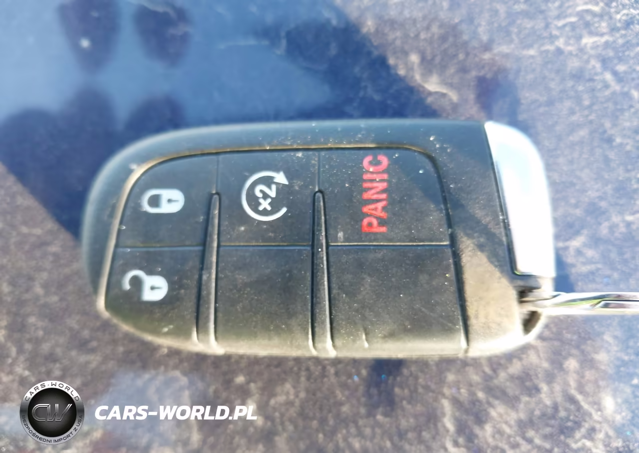 2016 Jeep Renegade Sport VIN:ZACCJAAT6GPE37952 - 11